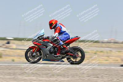 media/Aug-03-2025-TrackDaz (Sun) [[bf4a71acf9]]/A Group/12pm (Wheelie Bump)/